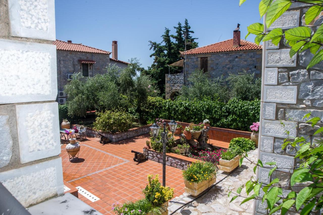 Amalia Apartments Stoupa Exterior photo