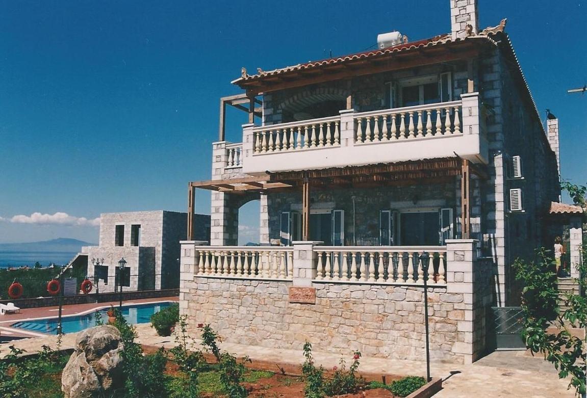 Amalia Apartments Stoupa Exterior photo